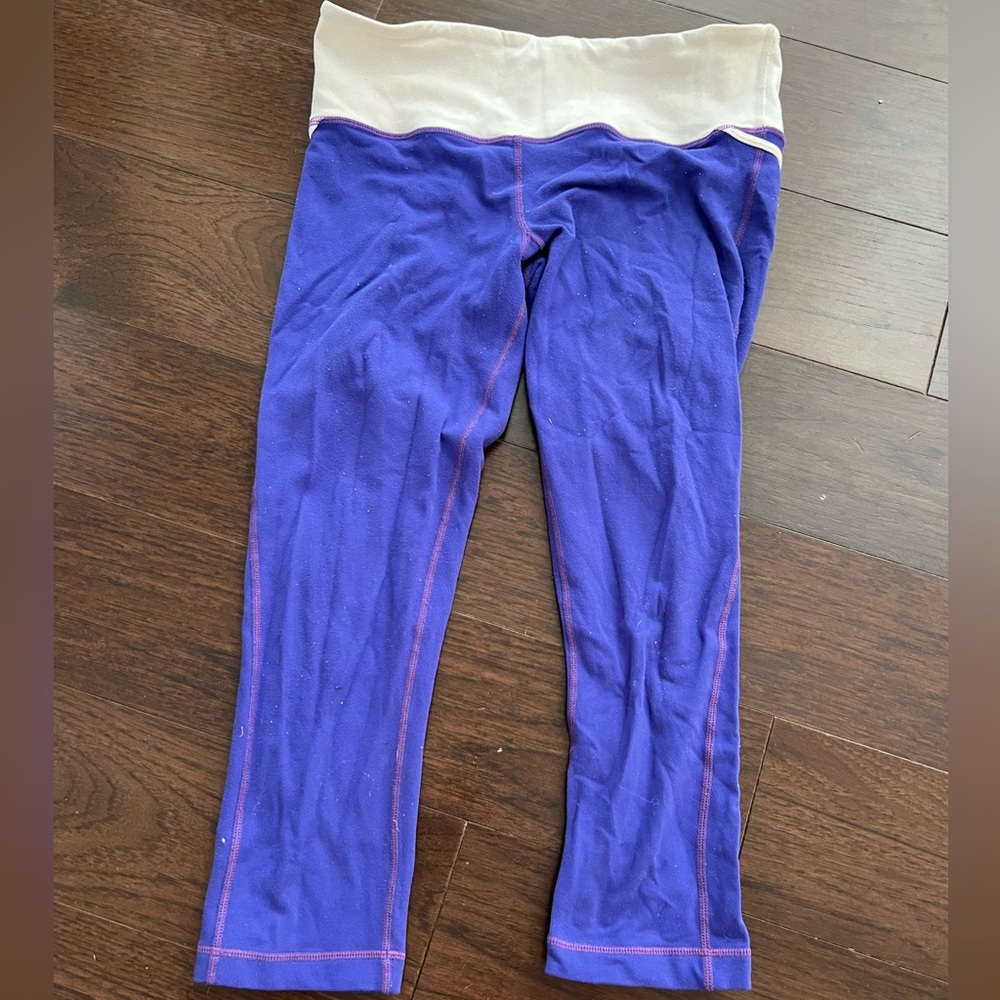 Lululemon size 6 leggings